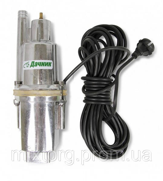 Вібраційний насос Дачник із верхнім забором води.
